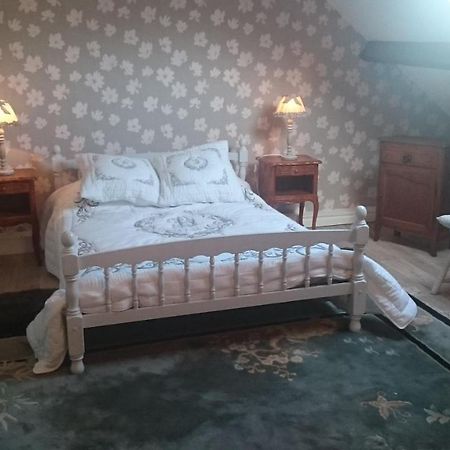 GITE INSOLITE Le Pressoir en Touraine Vallières-les-Grandes Extérieur photo