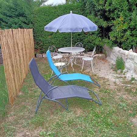 GITE INSOLITE Le Pressoir en Touraine Vallières-les-Grandes Extérieur photo