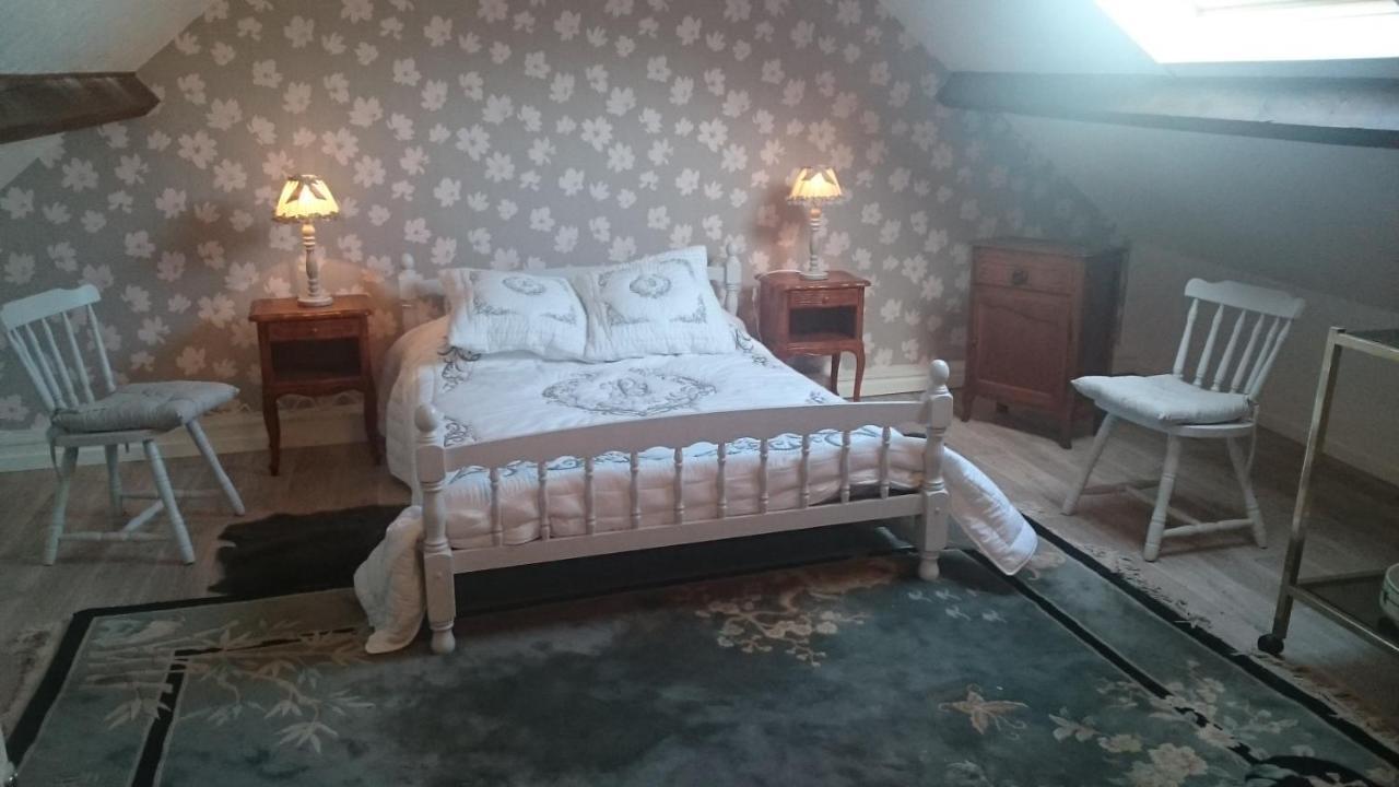 GITE INSOLITE Le Pressoir en Touraine Vallières-les-Grandes Extérieur photo